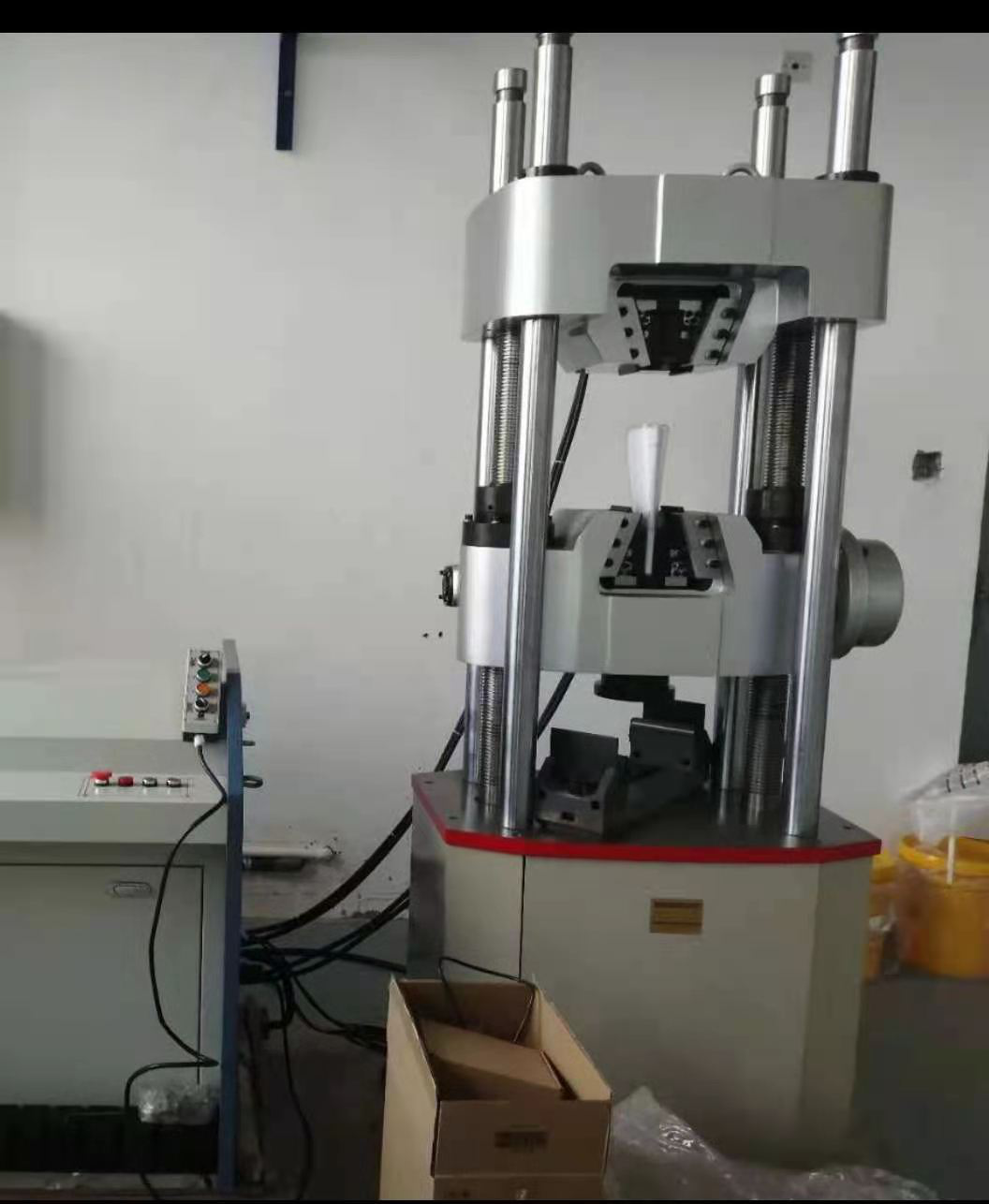 液壓萬能試驗(yàn)機(jī)鏈條破壞,緊固件拉斷, 焊接件 管道 管型